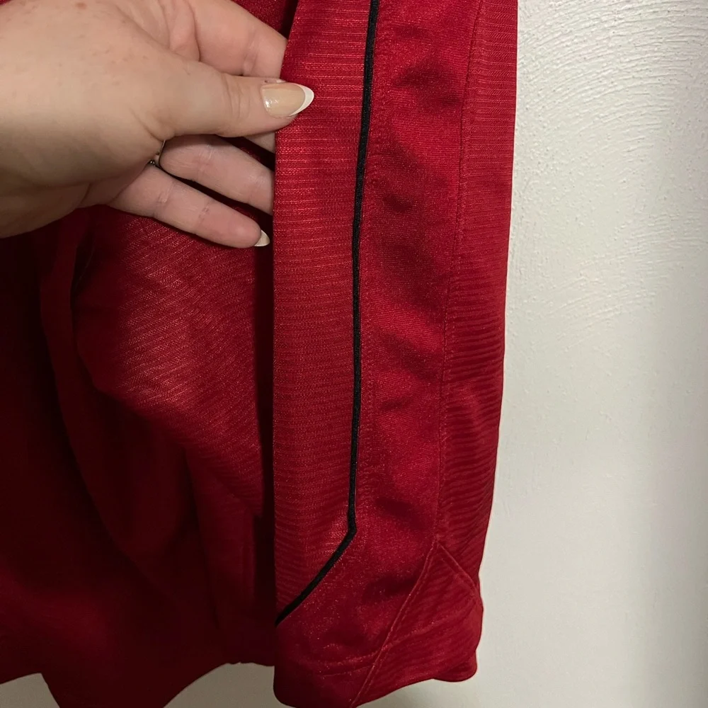 NIKE Classic Athletic Athleisure Basketball Shorts‎ Red and Black Men's Size L